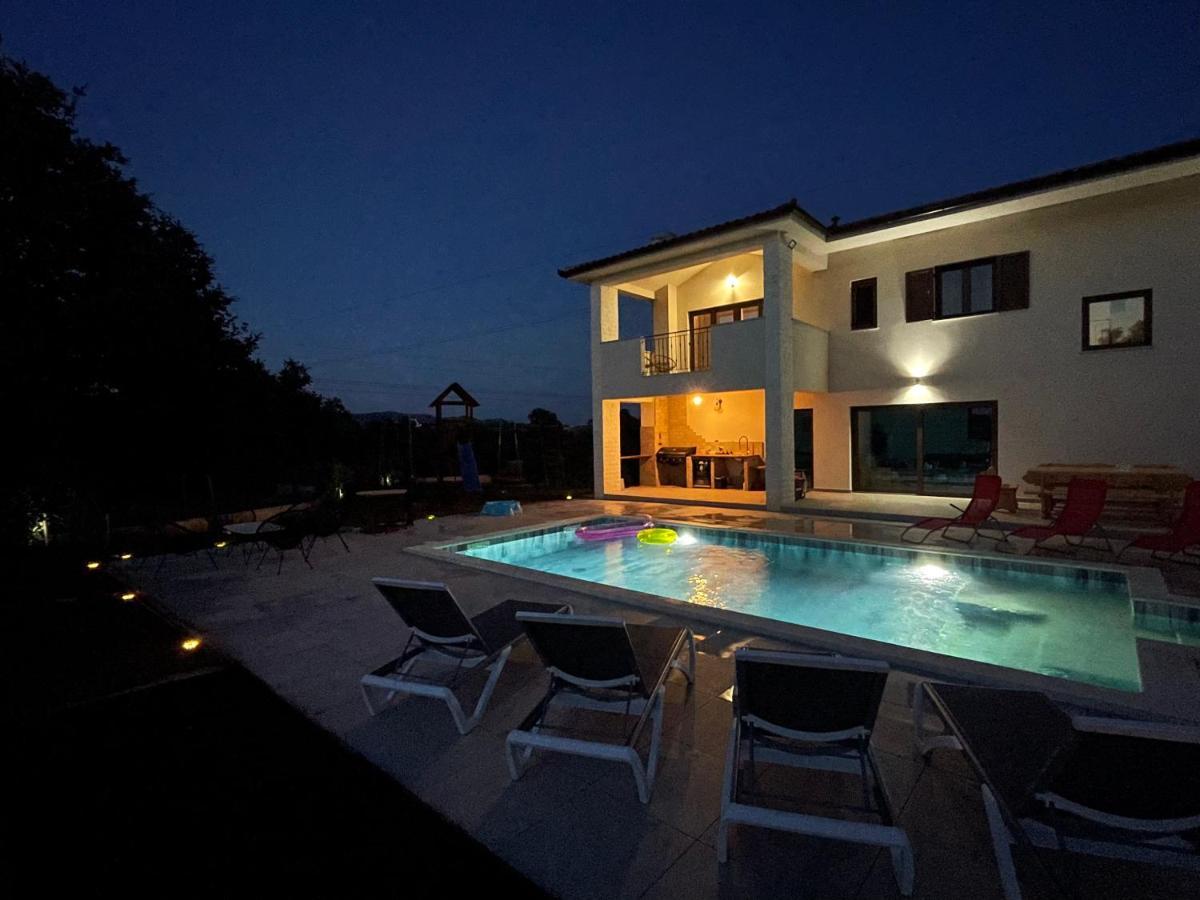 Villa Fluggi Near Labin Santalezi Dış mekan fotoğraf